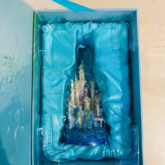Disney Store Castle Collection Ornament - The Little Mermaid, Ariel's Ca… - Picture 2 of 2